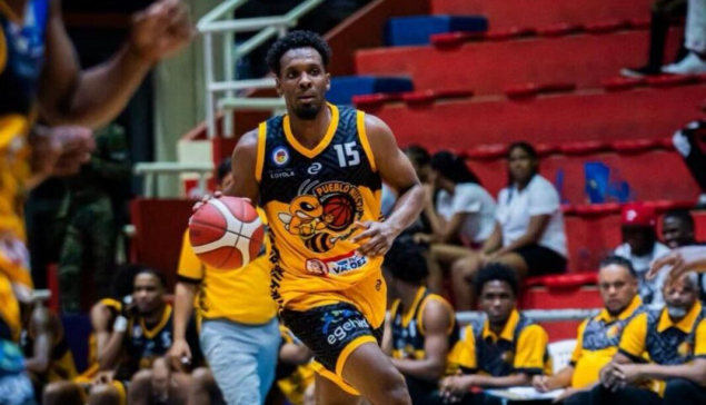 Ciro Pérez, Canastica, Buitres y Pueblo Nuevo aseguran pase al Round Robin en Baloncesto Superior de San Cristóbal