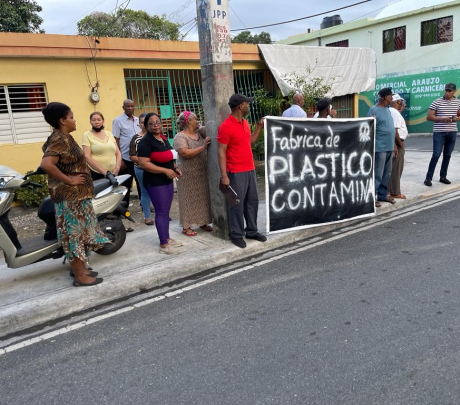 Crece temor por fábrica de plásticos en Los Americanos tras explosión en San Cristóbal 