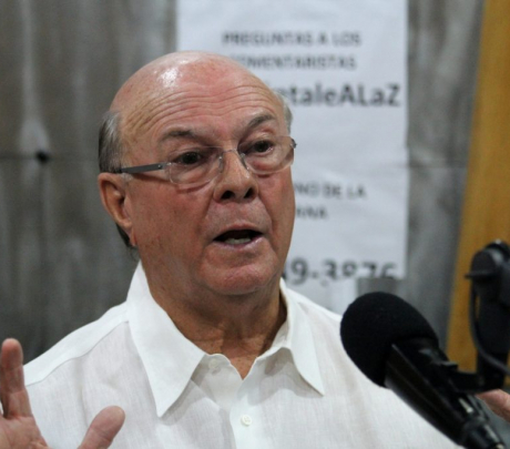 Hipólito Mejía emplaza a director de Bienes Nacionales aclarar ``mafia`` de tierras
