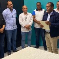 En SC, unas 20 organizaciones, dirigentes políticos y empresarios firman apoyo proyecto becas universitarias a estudiantes vulnerables