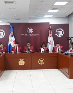 Relaciones homosexuales quedan permitidas en las Fuerzas Armadas y la Policía Nacional de República Dominicana 