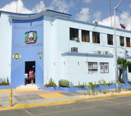 En San Cristóbal la policía detiene varias personas durante operativos