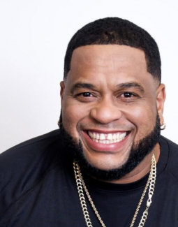 Influencer ``la fruta``gana reality La Casa de Alofoke