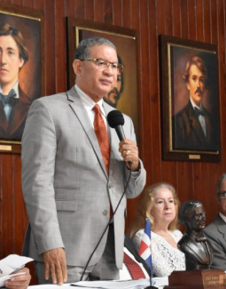 Presidente de Instituto Duartiano insiste defensa de la soberanía debe ser frente a todas las naciones