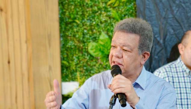 Leonel Fernández afirma ``gobierno está en bancarrota`` 