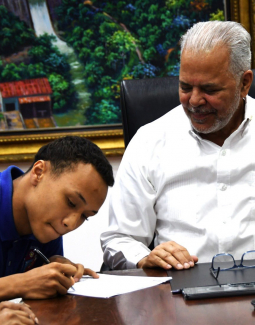 EGEHID recibe a 30 pasantes de los politécnicos de Yaguate y Doña Ana