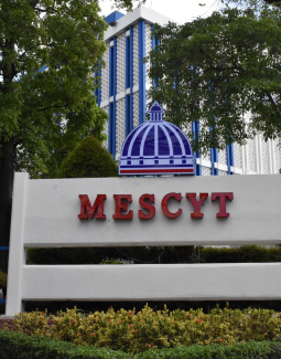 MESCYT abre proceso de becas nacionales e internacionales