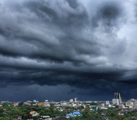 En San Cristóbal también se sienten los efectos de ``ciclón bomba``