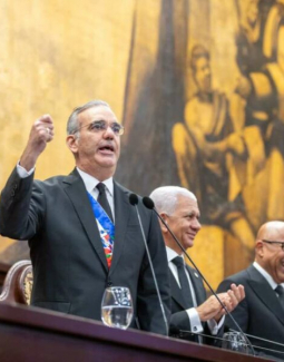 Presidente Abinader rinde cuentas ante la Asamblea Nacional; también presentó planes futuros