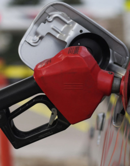 Rechazan alza en el costo de las gasolinas y el gasoil