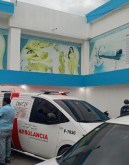 Cierran clínica donde murió mujer de 32 años que se sometió a cirugía