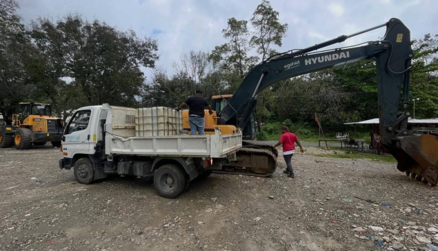 Autoridades intervienen comunidades afectadas por lluvias en Cambita
