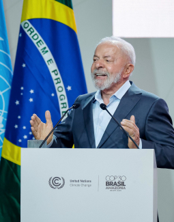 Lula Da Silva se solidariza con el Papa León XIV ante ataques de Trump