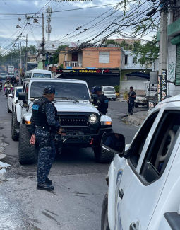 Regional de la Policía realiza operativo en distintos sectores de Haina para garantizar el orden 