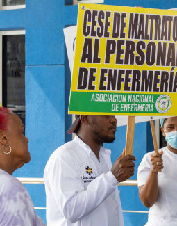 Gremio de enfermeras suspende paro de labores; se reunirán con autoridades