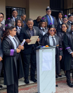 Abogados de San Cristóbal apoyan el paro de labores de los jueces y personal administrativo de justicia en el país