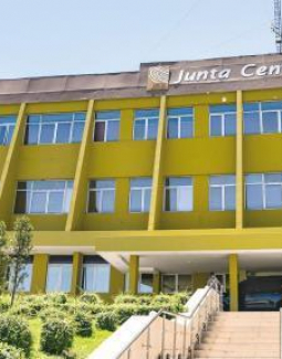 JCE prohíbe a encuestadoras publicar trabajos antes de julio 2027