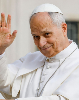 Papa León XIV afirma que la IA debe ser desarmada del dominio, exclusión y muerte