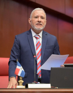 Senador Taveras propone modificación y derogación de artículos del nuevo código penal RD
