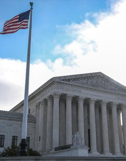 Corte Suprema de EEUU considera ilegal orden de Trump para limitar ciudadanía